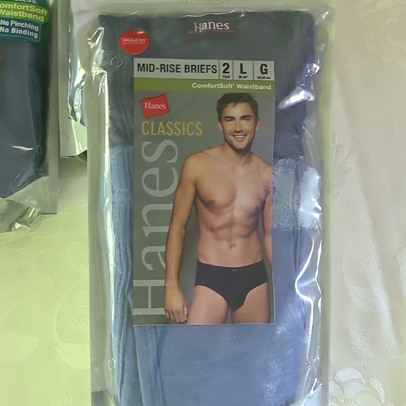 Hanes Men's Mid-Rise Briefs 2-Pack - Black,  Blue, Gray Mixed (4 Packs Total) - Picture 3 of 4